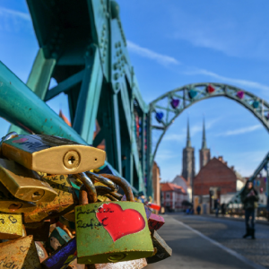 Die Brücke Most Tumski wird renoviert